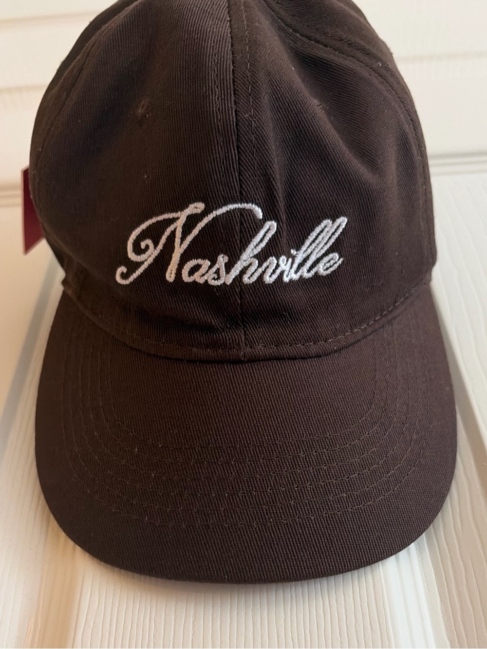 Edikted Nashville Embroidered Cap - Brown & White